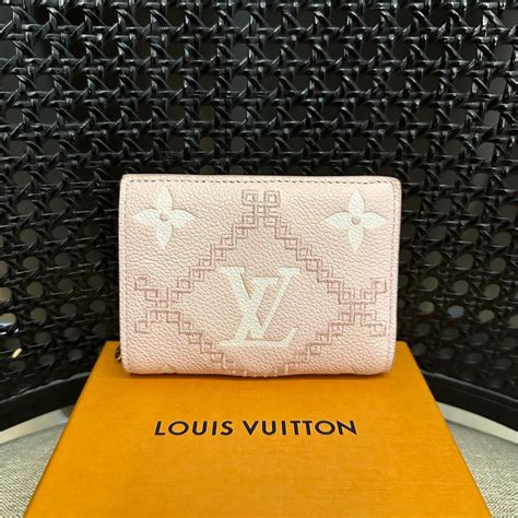louis vuitton clea wallet